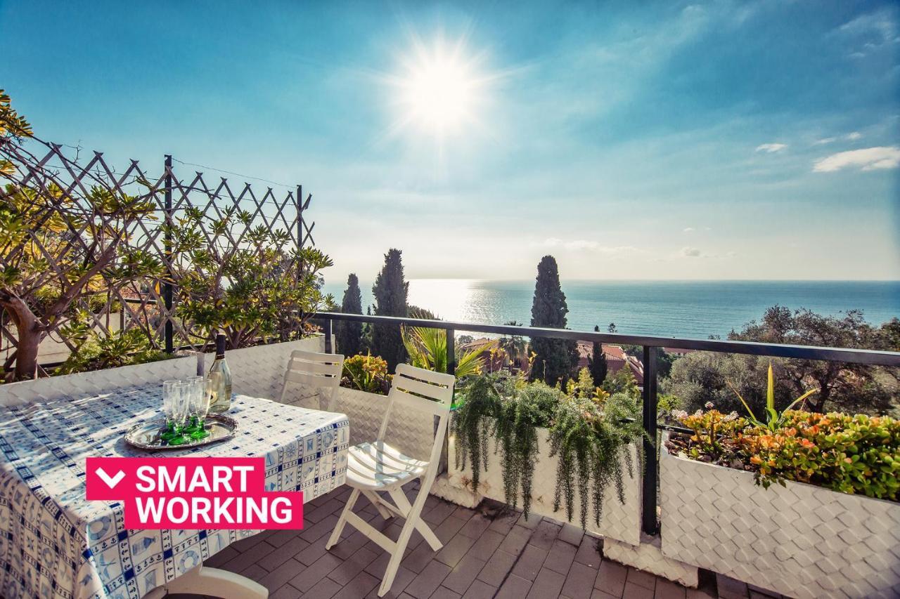 Una Terrazza Sul Golfo Di Ospedaletti By Wonderful Italy Bagian luar foto